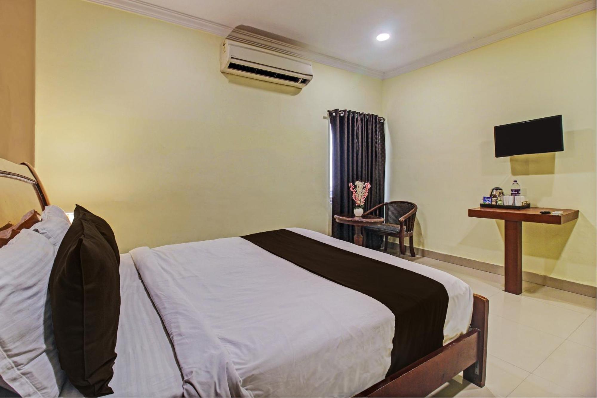 היידראבד Hotel O Ruma Near Nampally Railway Station מראה חיצוני תמונה