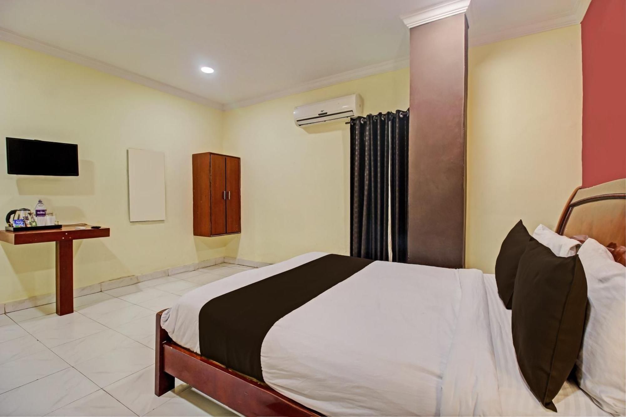 היידראבד Hotel O Ruma Near Nampally Railway Station מראה חיצוני תמונה