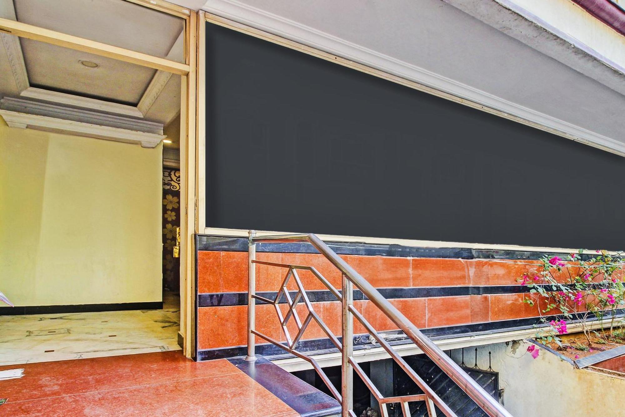היידראבד Hotel O Ruma Near Nampally Railway Station מראה חיצוני תמונה